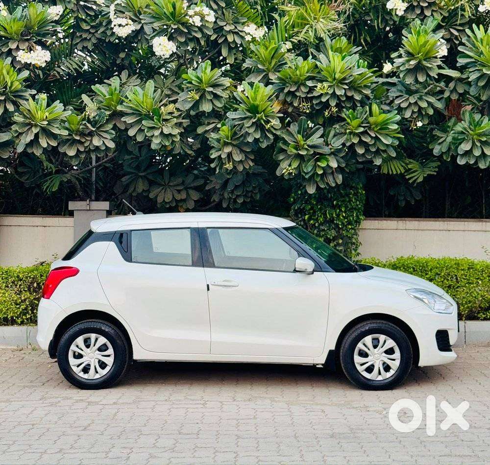 Maruti Suzuki Swift Vxi Optional, 2021, Petrol