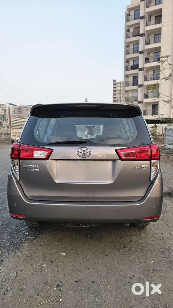 Toyota Innova Crysta