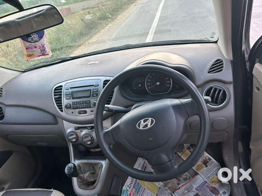 Hyundai I10 2012 Petrol 72000 Km Driven