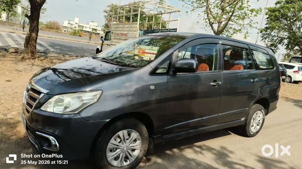 Toyota Innova 2015 Diesel Well Maintained