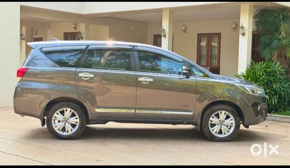 Innova Crysta 2.8 Zx Auto  No Replace Good Condition