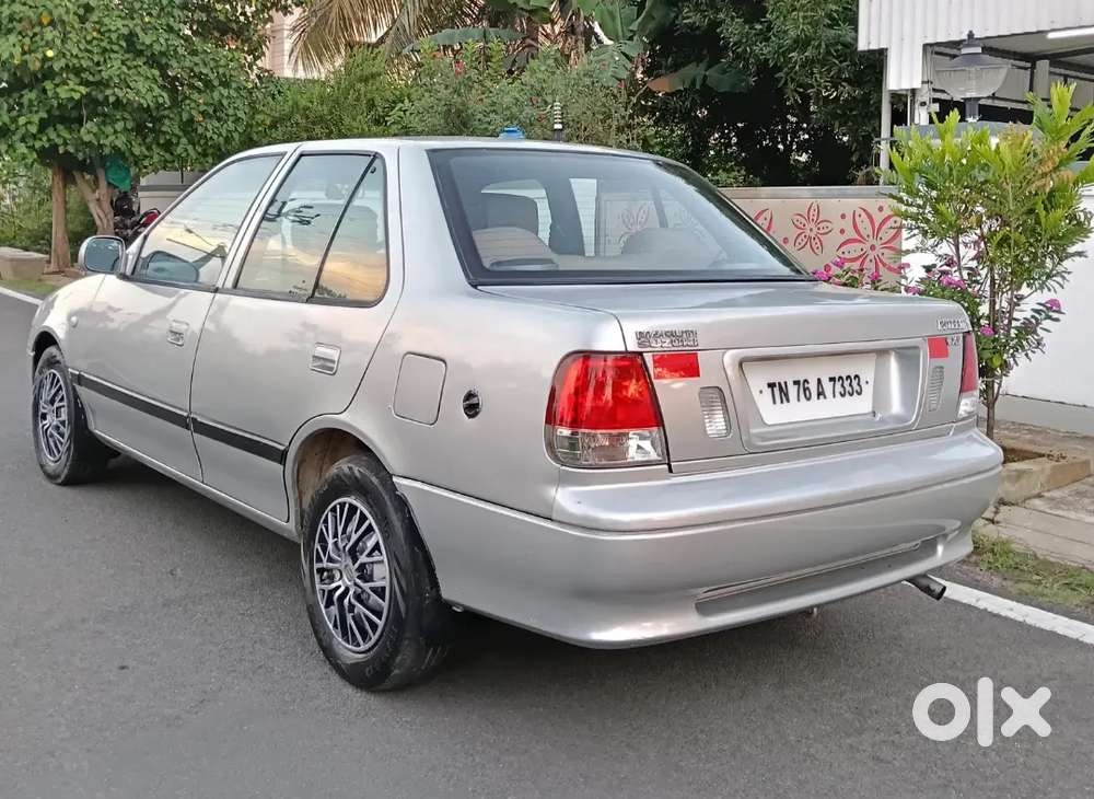 Maruti Suzuki Esteem 2006