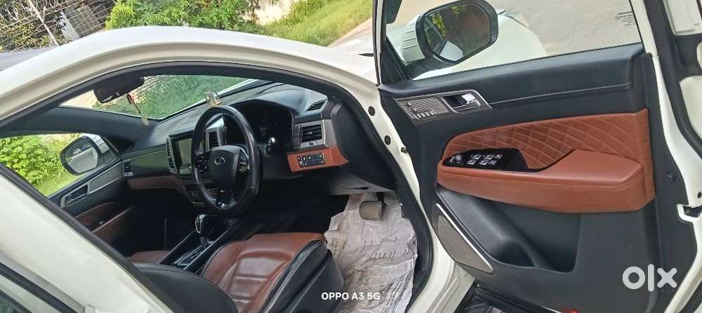 Mahindra Alturas G4 4wd At, 2018, Diesel