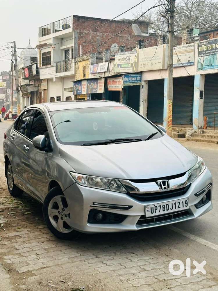 Honda City 2014 Diesel With Sunroof Showroom Condition