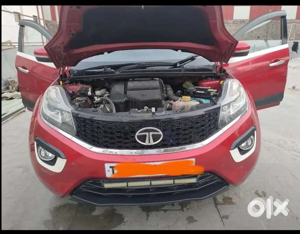 Well Maintained Tata Nexon Showroom Tracking Record