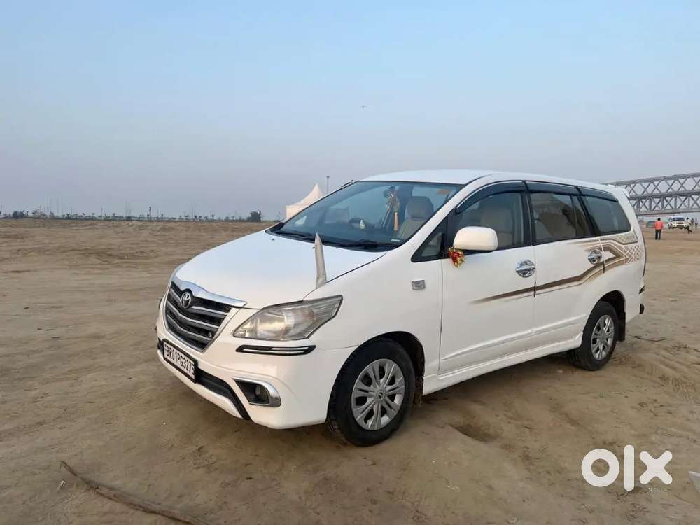 Toyota Innova 2016 Diesel 95000 Km Driven