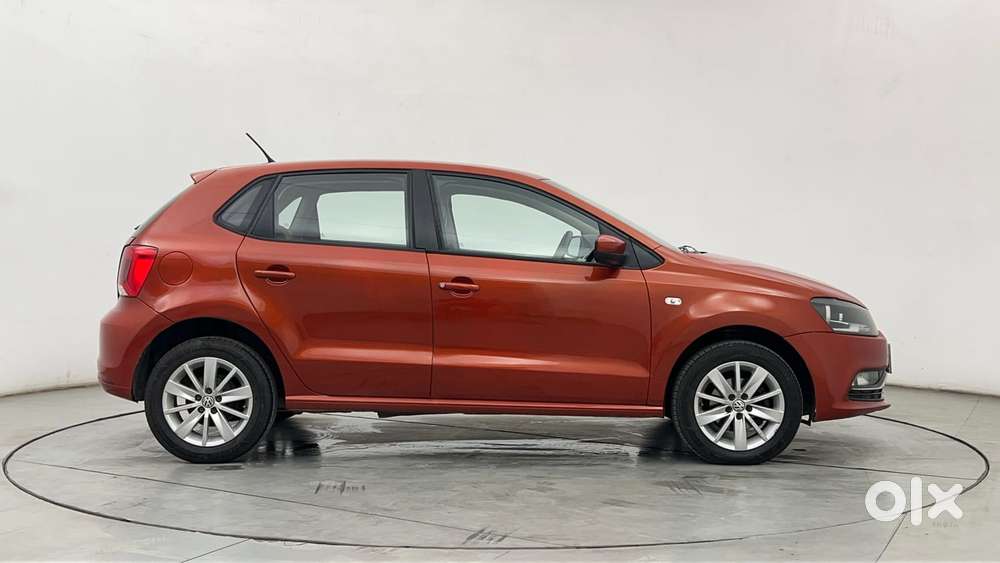 Volkswagen Polo Petrol Highline 1.2l, 2015, Petrol