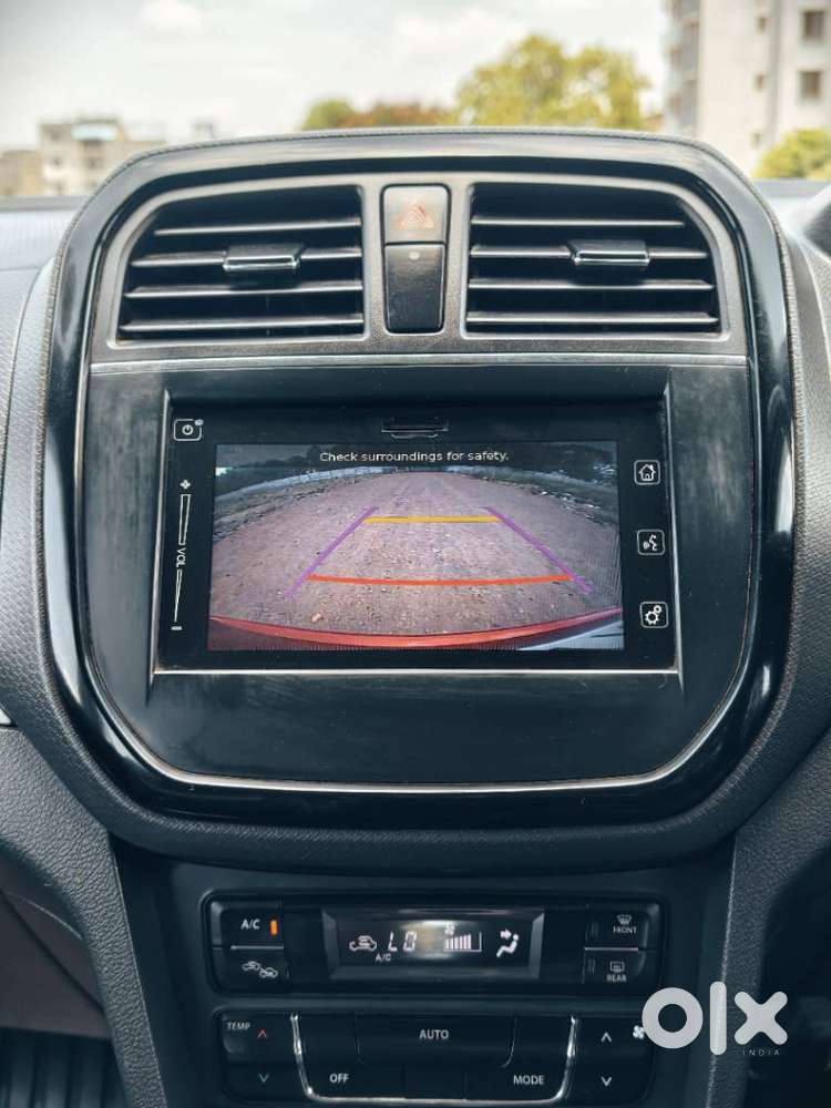 Maruti Suzuki Brezza Zdi+ Dual Tone, 2017, Diesel