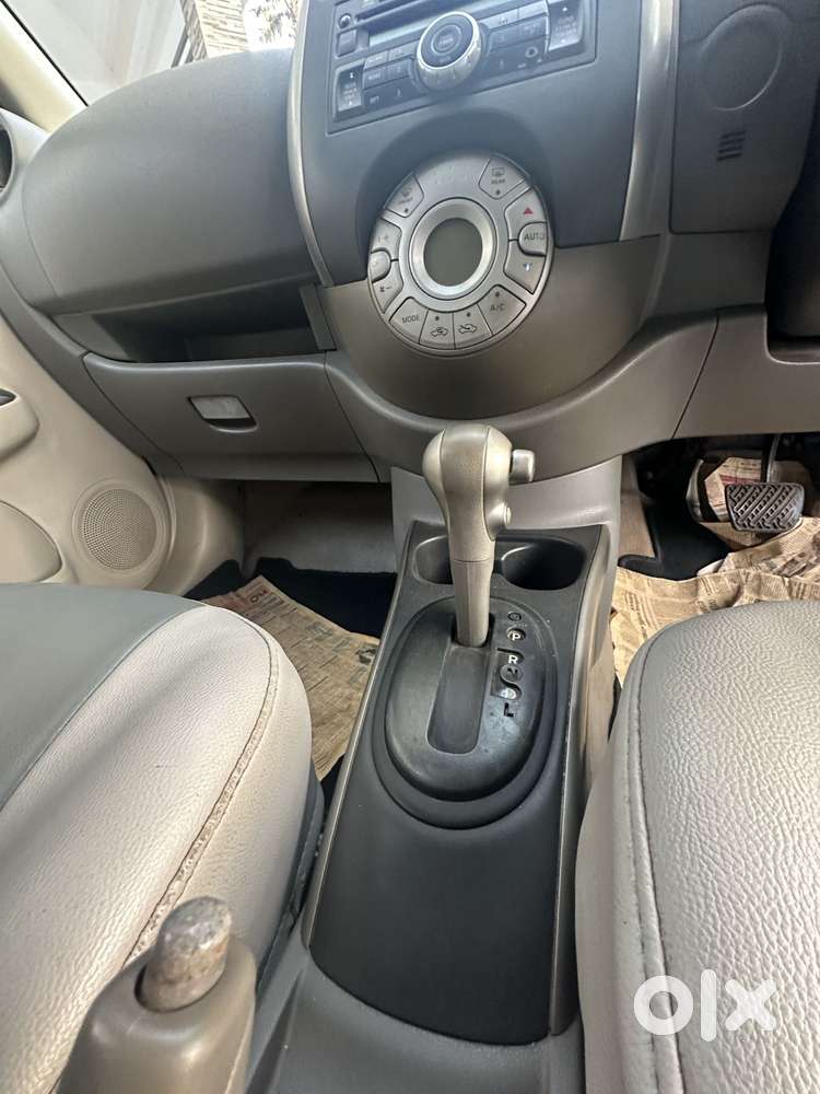 Renault Scala Rxl Petrol Automatic, 2014, Petrol