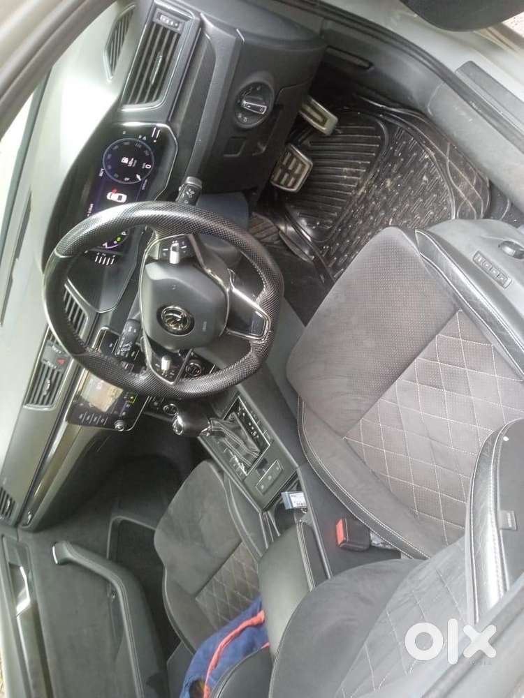 Skoda Superb Petrol 2022