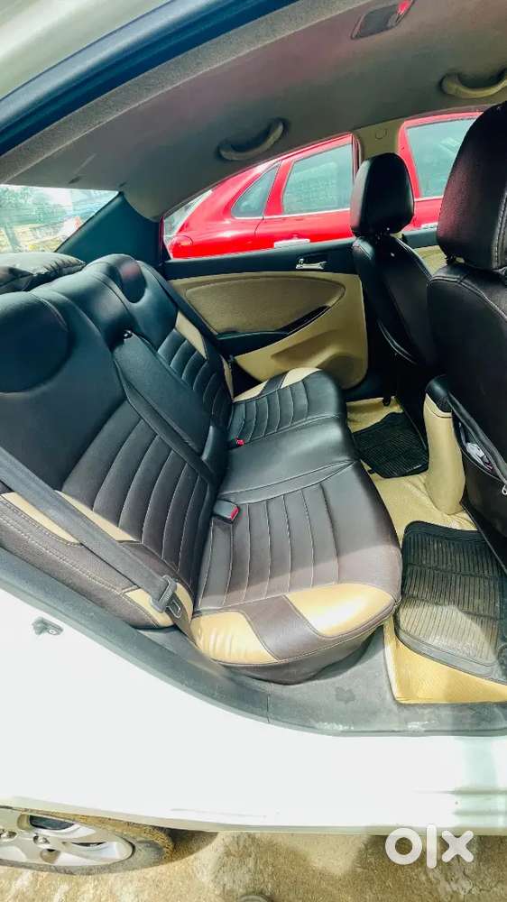 Hyundai Fluidic Verna 2012