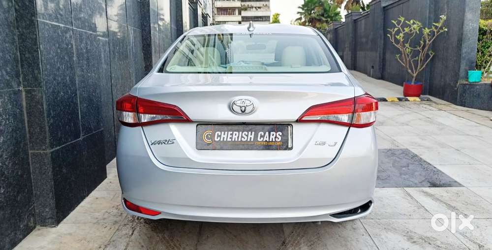 Toyota Yaris J Cvt, 2019, Petrol