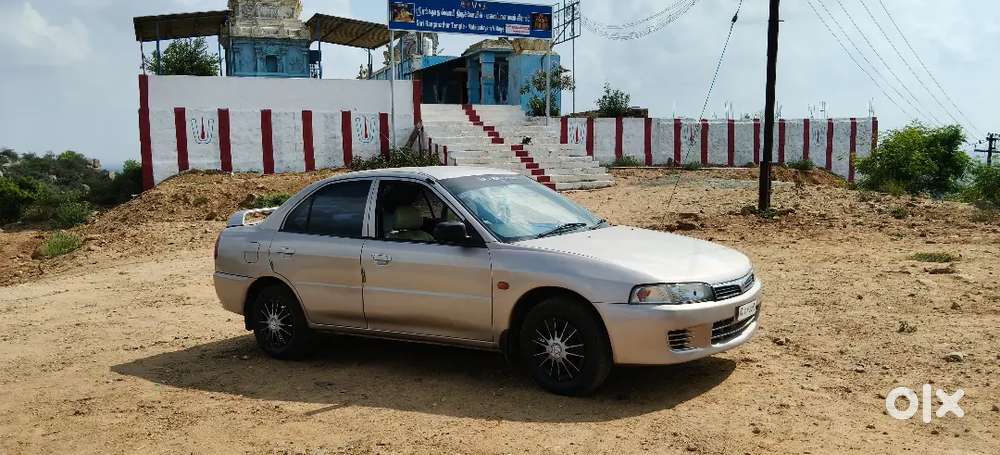 Mitsubishi Lancer 2003 Petrol 98000 Km Driven