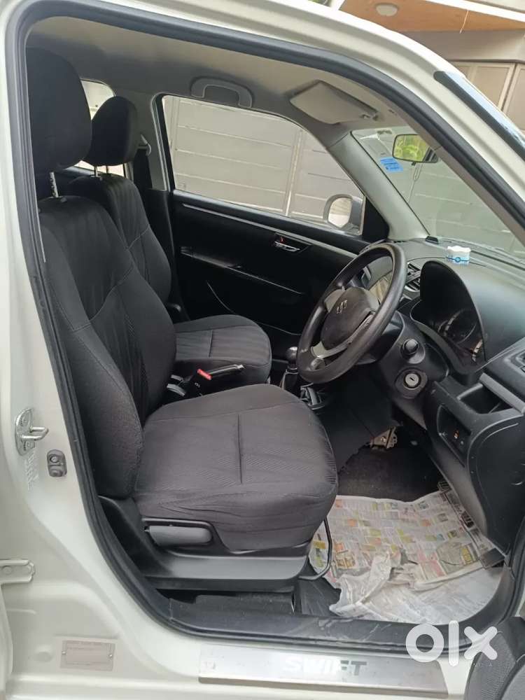 Maruti Suzuki Swift Vxi, 2012, Petrol