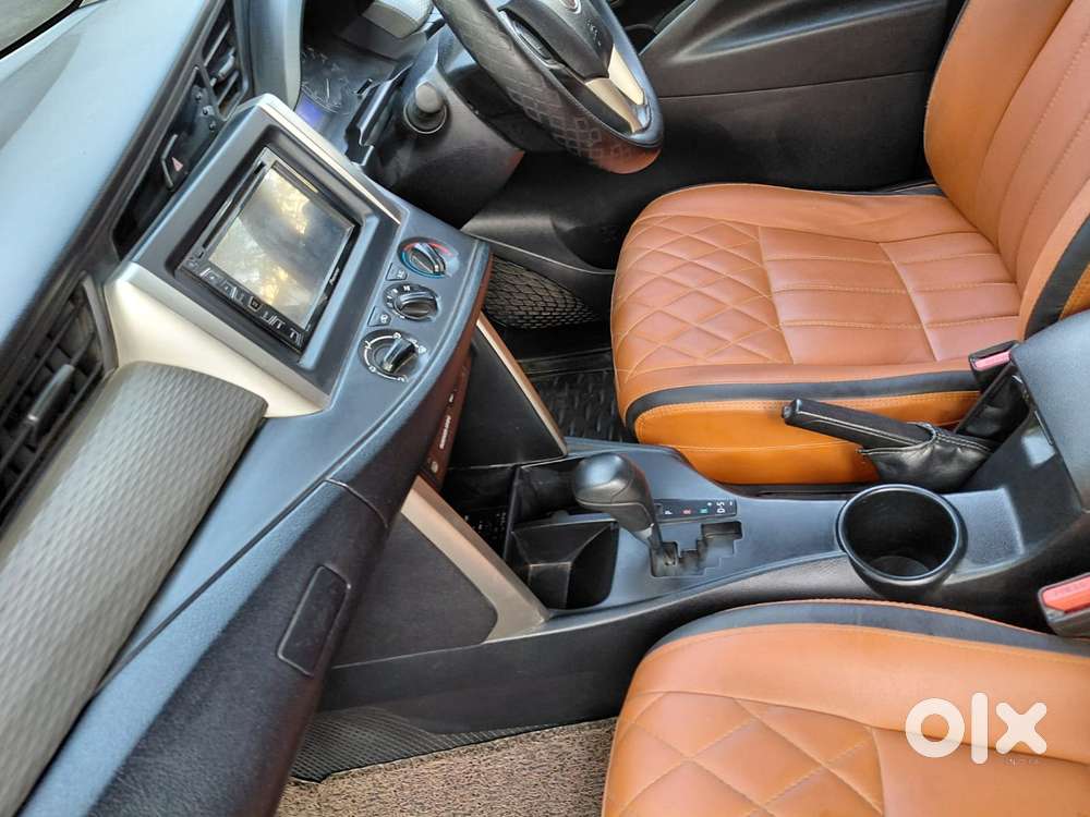 Toyota Innova Crysta 2.8 Gx At, 2017, Diesel