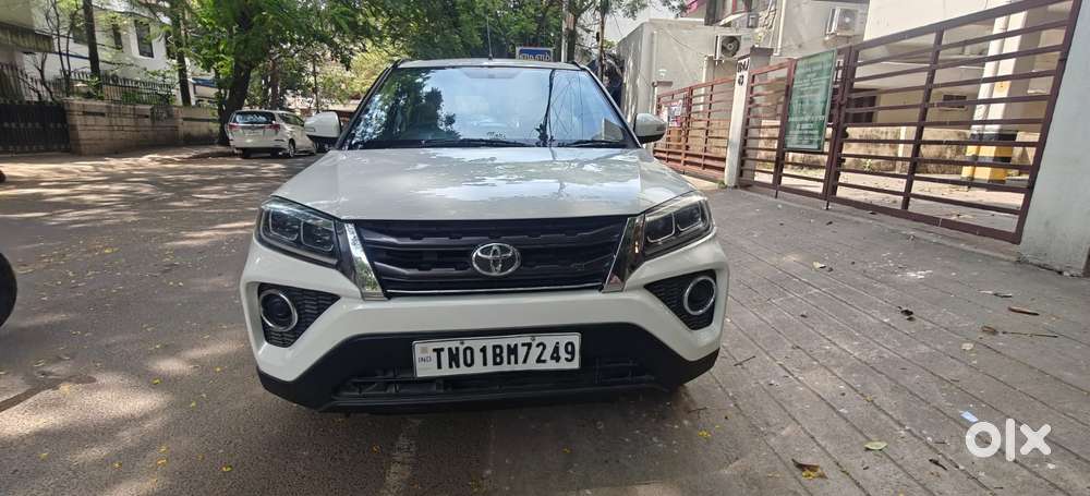 Toyota Urban Cruiser 1.5 Premium Grade Dual Tone Mt, 2022, Petrol