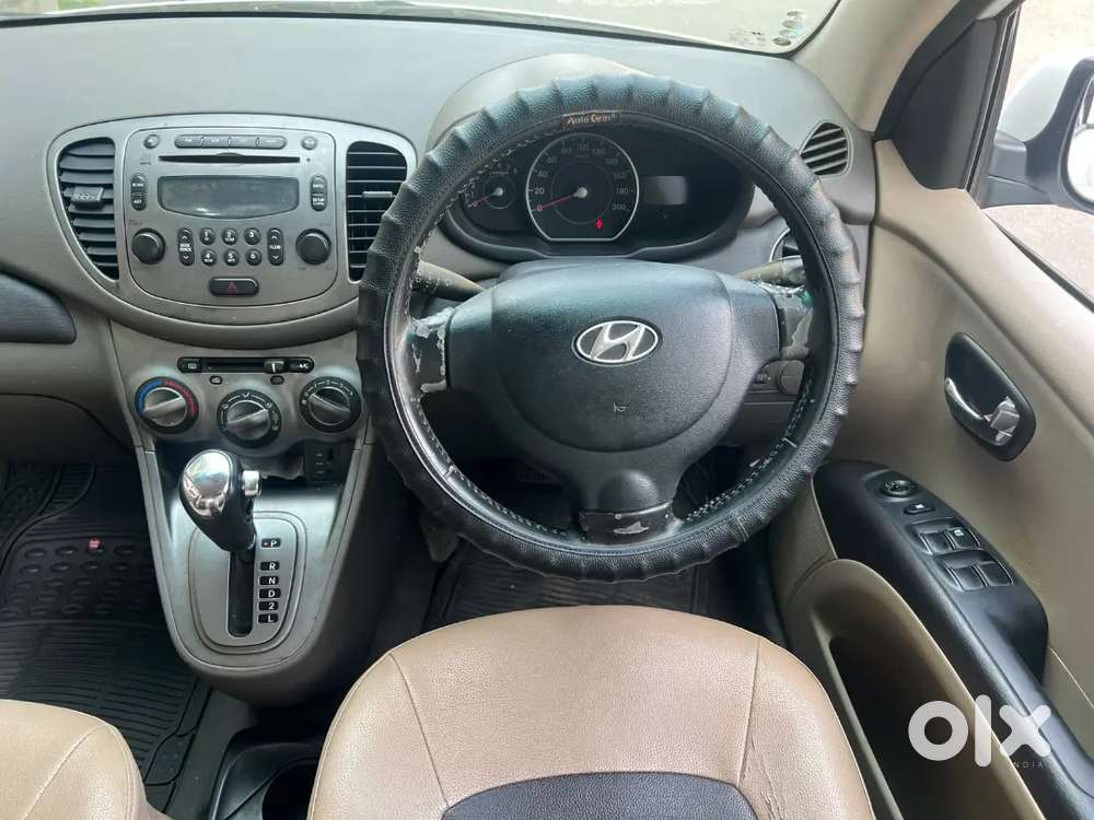 Hyundai I10 Sportz 2011 Petrol Automatic