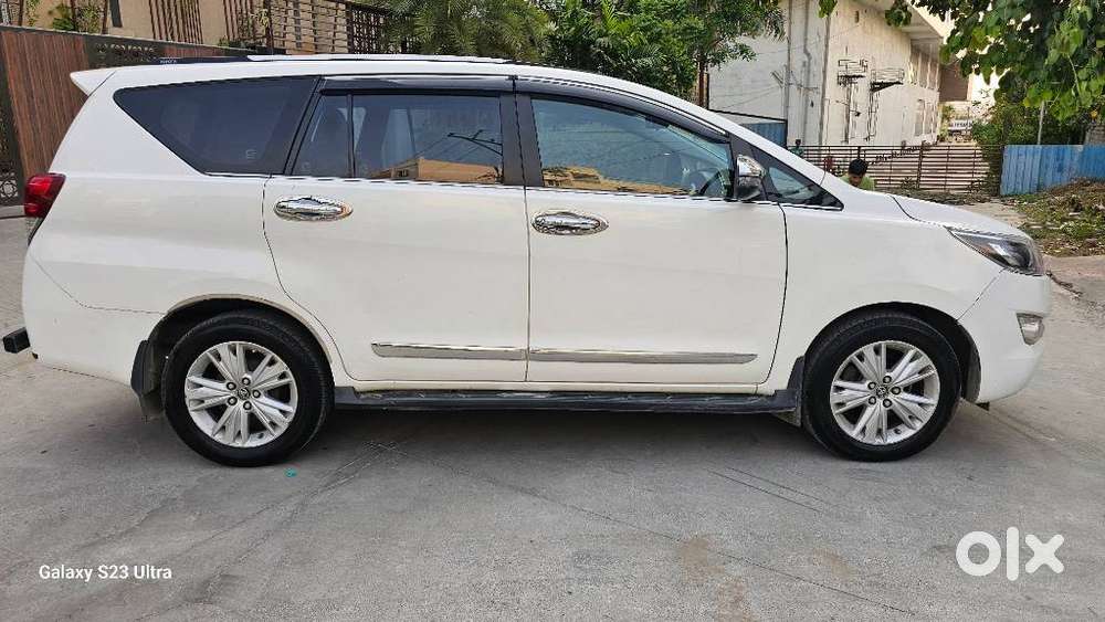 Toyota Innova Crysta 2.8z Automatic, 2018, Diesel