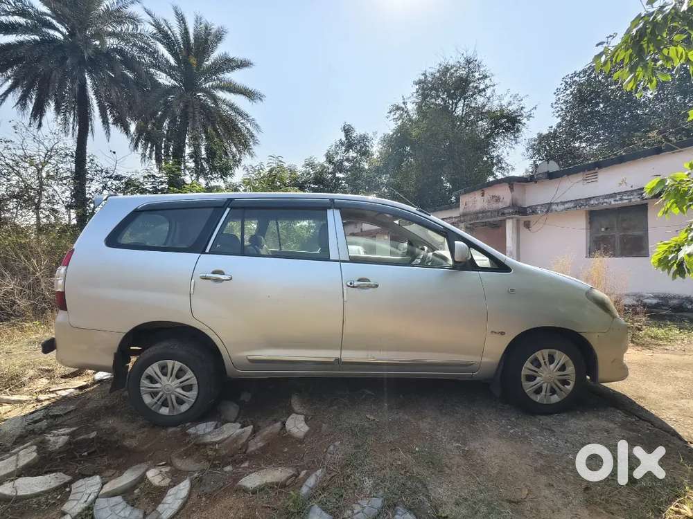 Toyota Innova 2011 Diesel Well Maintained