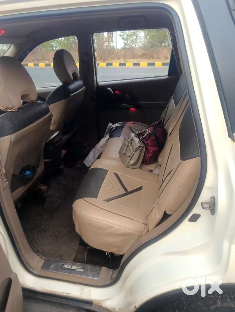 Mahindra Xuv500 Top Model 2014