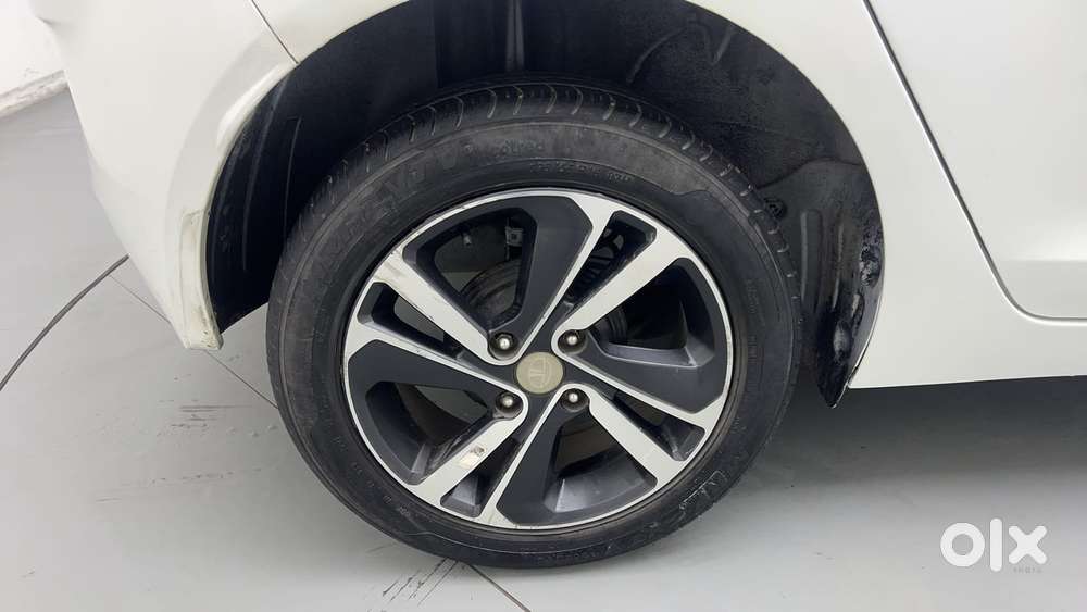 Tata Altroz 1.2 Xz Plus I-turbo, 2022, Petrol