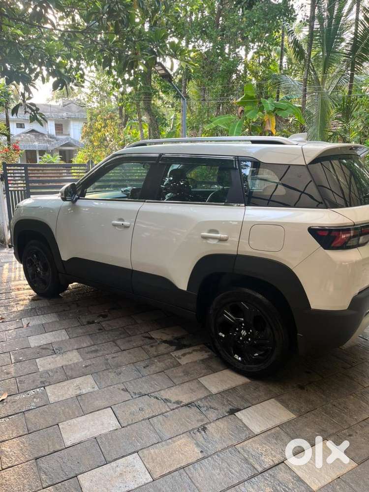 Maruti Suzuki Brezza 2022 Petrol 16450 Km Driven