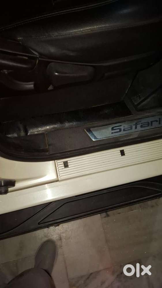 Tata Safari Storme Pearl White Colour In Very Good Condition