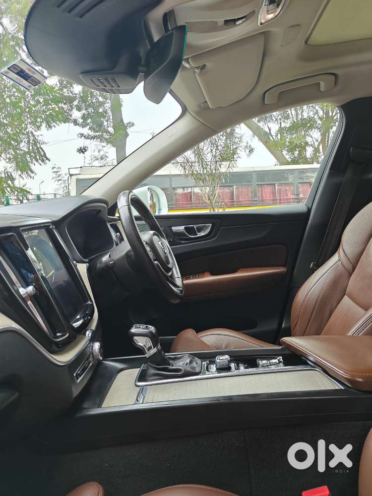 Volvo Xc60 D5 Kinetic, 2019, Diesel