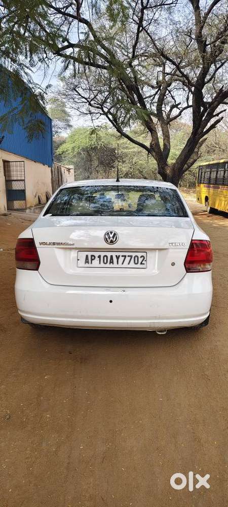 Volkswagen Vento 2010-2013 Petrol Trendline, 2011, Petrol