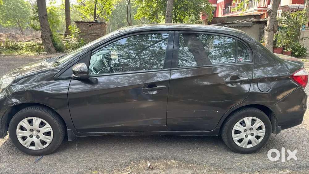 Honda Amaze 2016 December Cng & Hybrids 75000 Km Driven