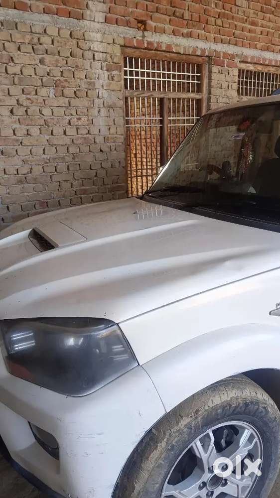 Mahindra Scorpio 2015 Diesel 125000 Km Driven