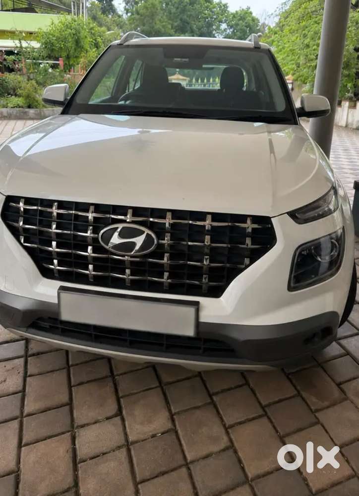 Hyundai Venue 2021 Diesel Well Maintained