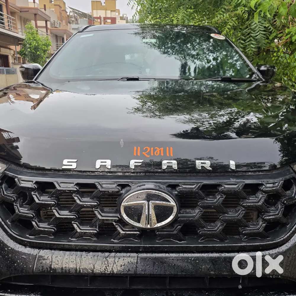 Tata Safari Fully Loaded Automatic Dark Edition 2021
