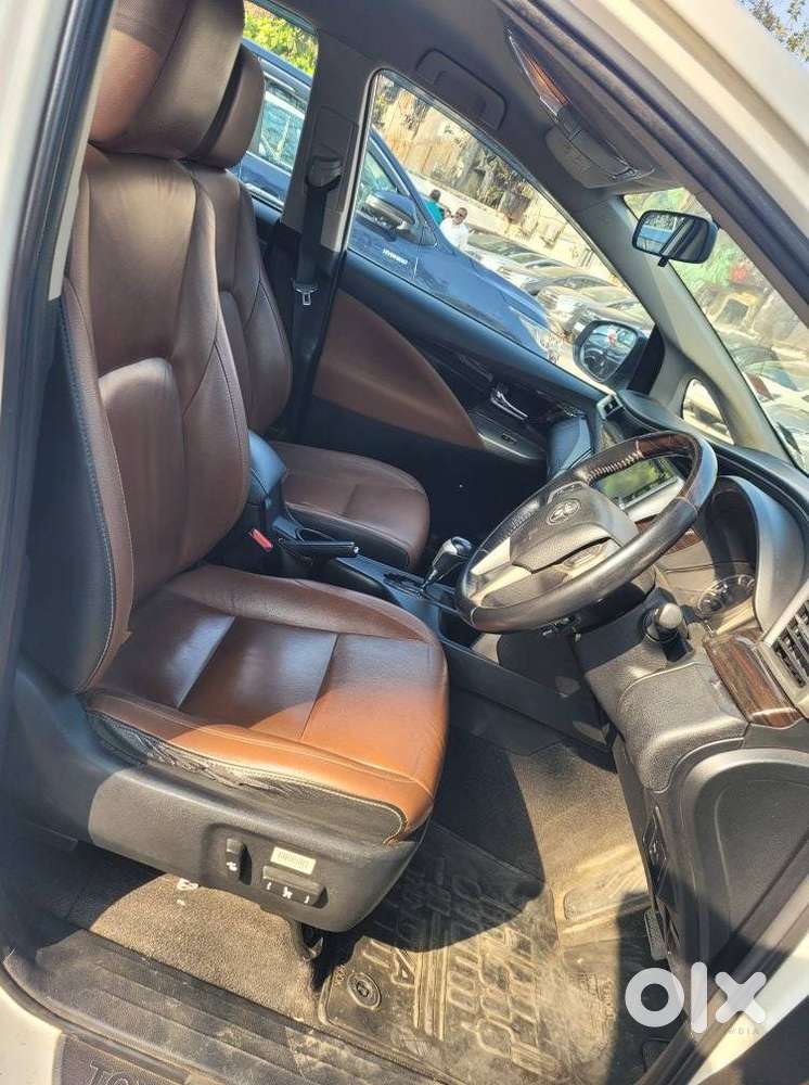 Toyota Innova Crysta 2.8z Automatic, 2017, Diesel