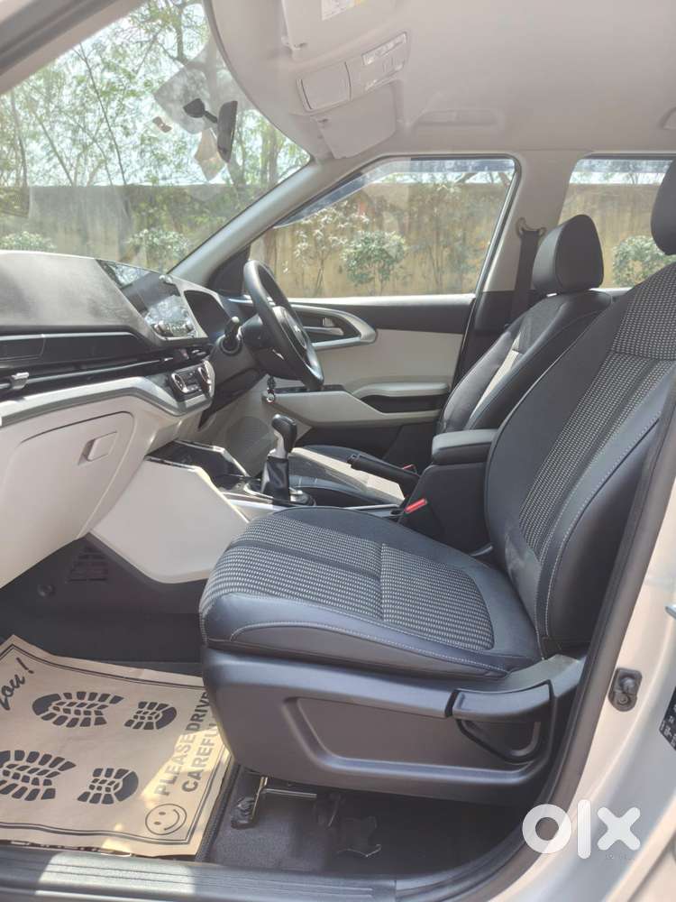 Kia Carens 1.4 Prestige 7 Str, 2022, Petrol