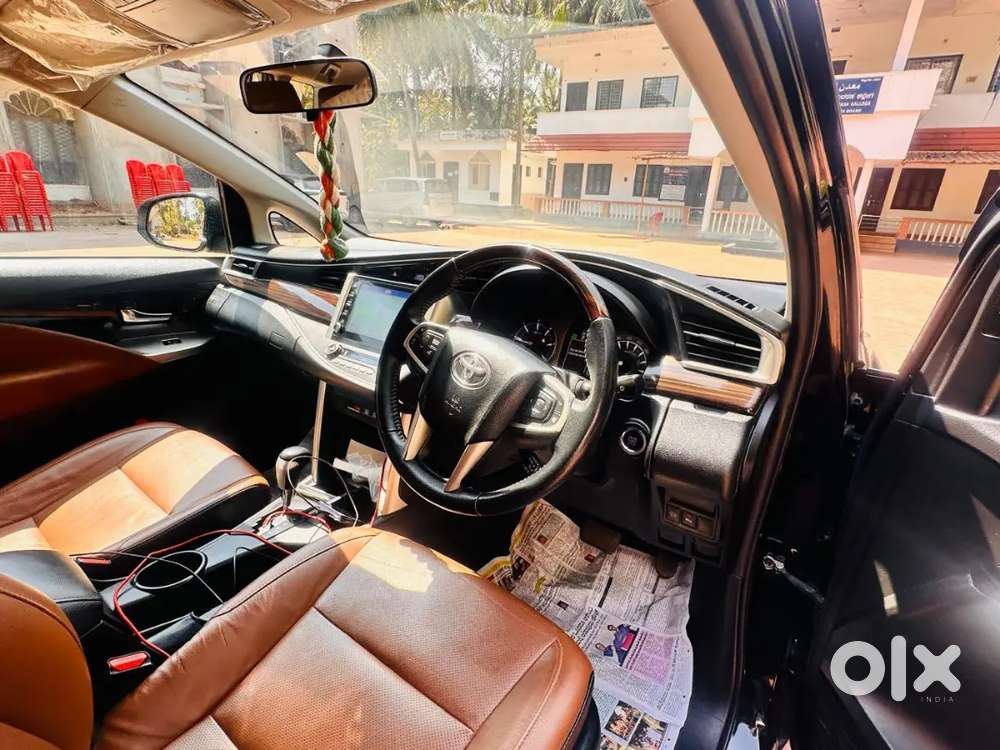 Toyota Innova Crysta 2022. Automatic 2.4 Z