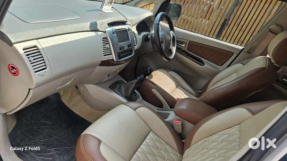 Toyota Innova V 2012 Diesel 8 Seater