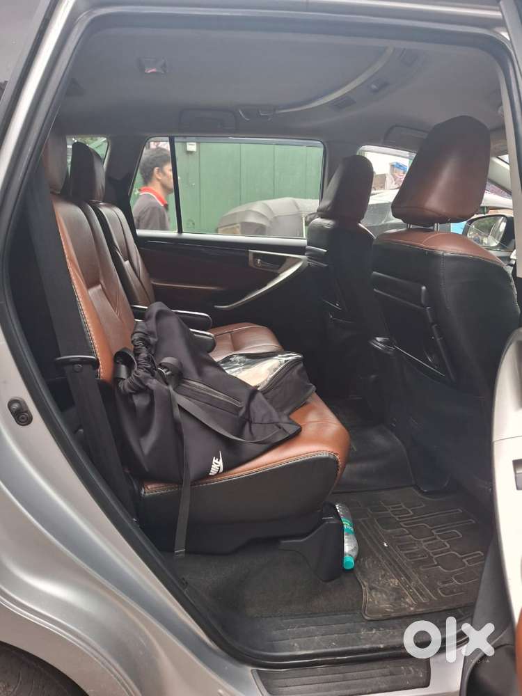 Toyota Innova Crysta 2.4 V 8 Str, 2017, Diesel