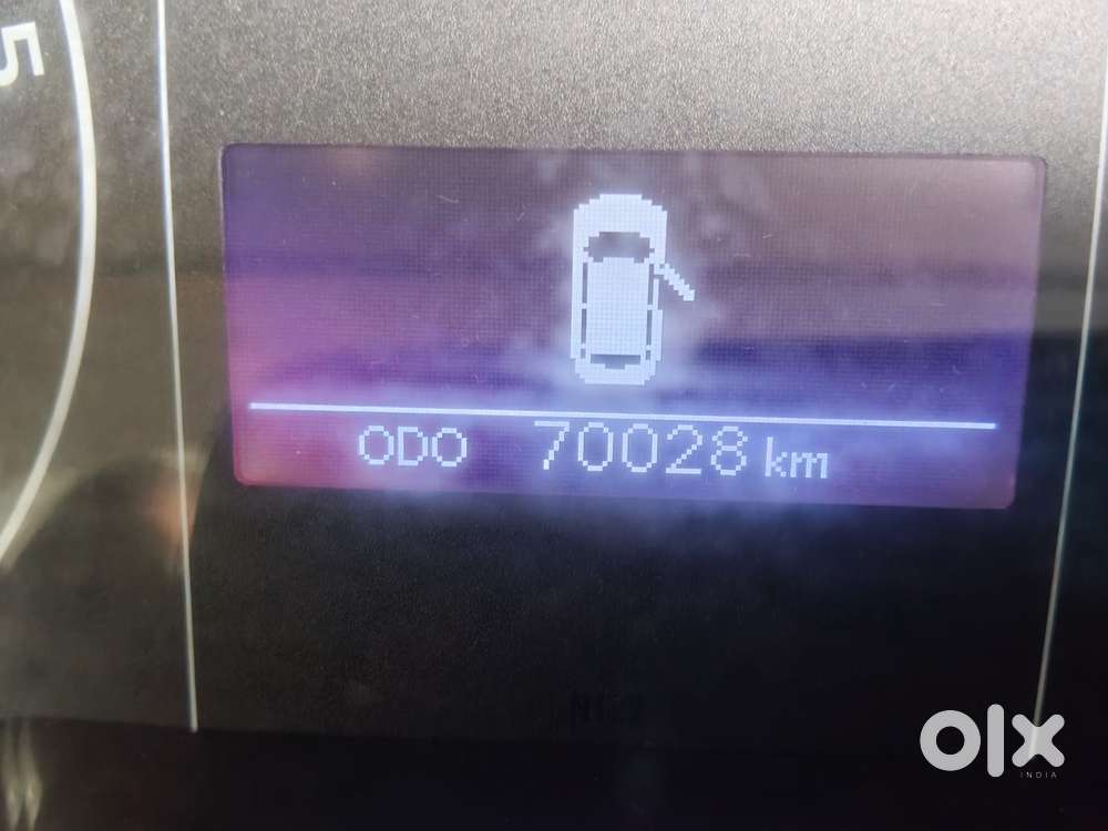 Toyota Innova Crysta [2020-ongoing] 2.4 Gx At 7 Str, 2021, Diesel