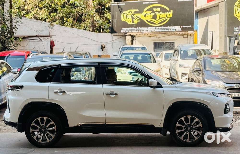 Maruti Suzuki Grand Vitara 1.5 Alpha Smart Hybrid At, 2023, Petrol