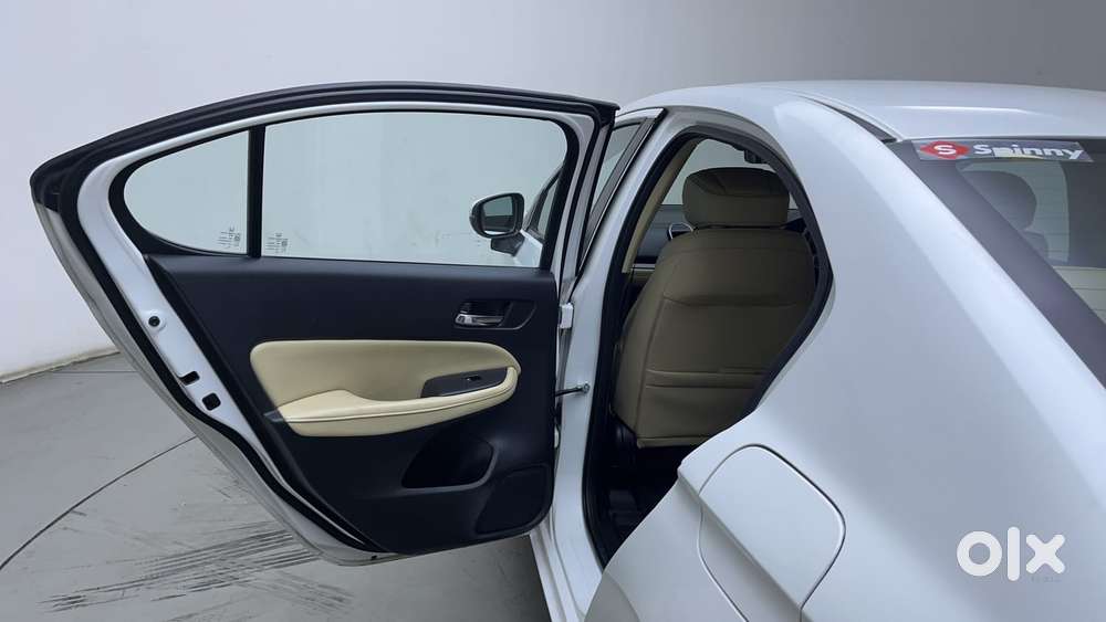 Honda City Zx Petrol Cvt, 2023, Petrol