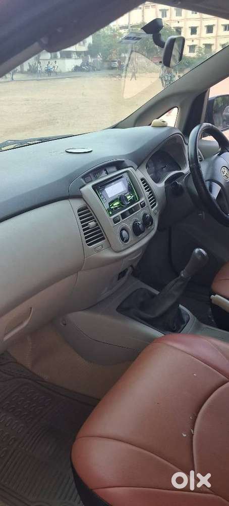 Toyota Innova 2.5 Z Diesel 7 Seater, 2012, Diesel