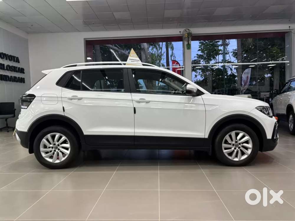 Volkswagen Taigun 1.0 Tsi Topline At, 2023, Petrol
