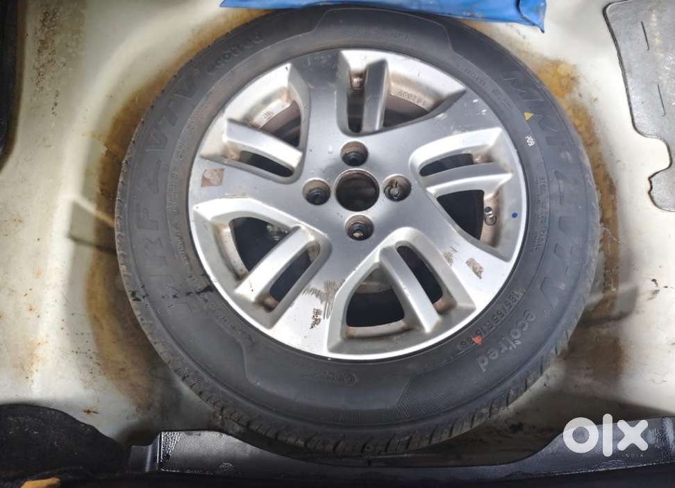 Maruti Suzuki Dzire 1.2 Zxi, 2014, Petrol