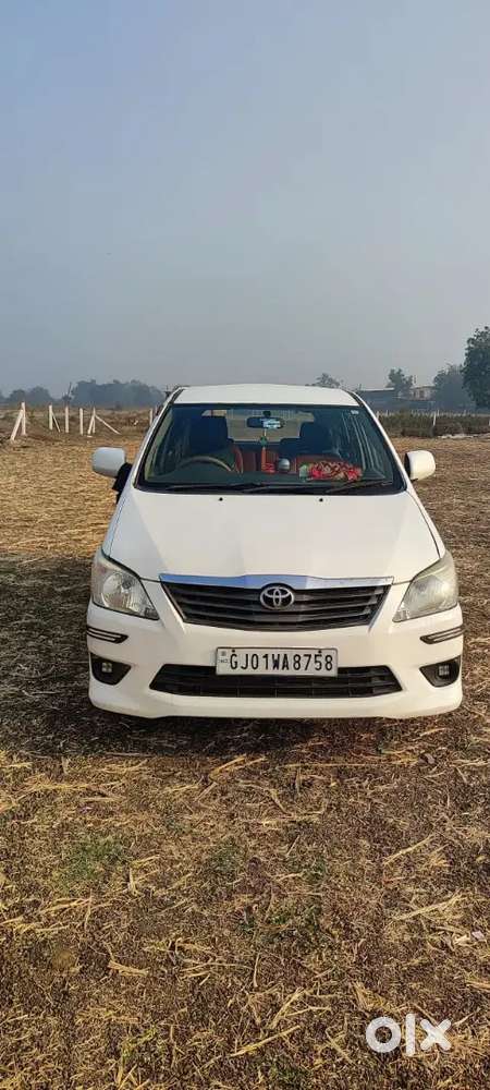 Toyota Innova 2014 Diesel 90000 Km Driven