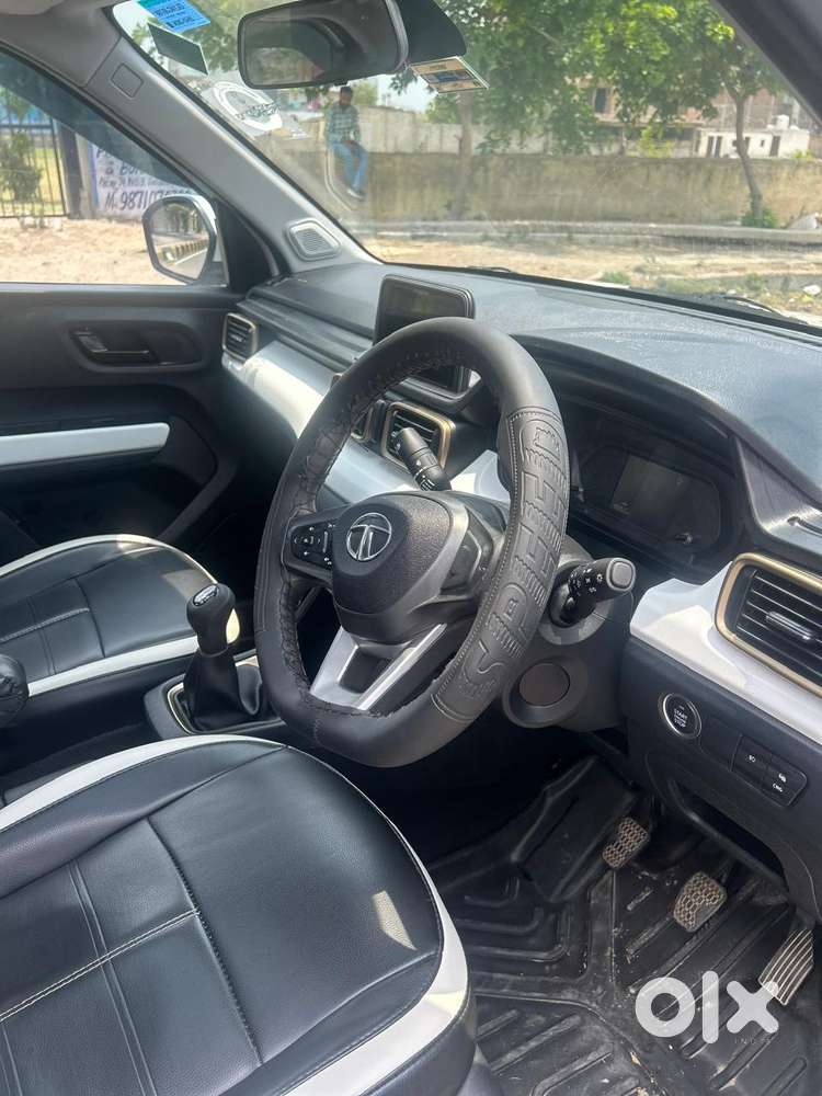 Tata Punch Accomplished Dazzle Sunroof Cng, 2024, Petrol