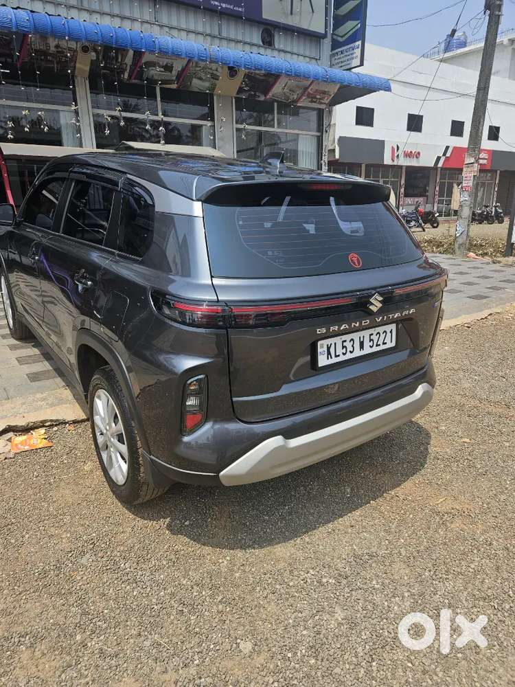 Maruti Suzuki Grand Vitara 2025 Petrol Well Maintained