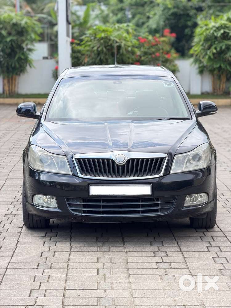 Skoda Laura Elegance 2010 Diesel Automatic