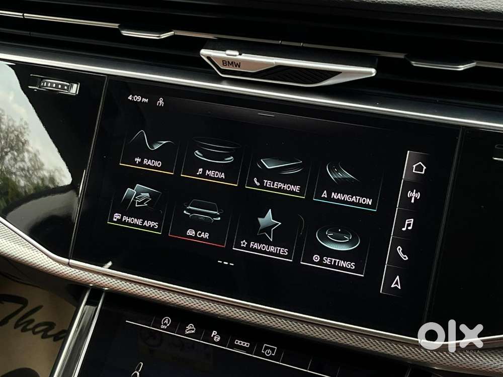 Audi Q8 3.0 Celebration Edition, 2022, Petrol