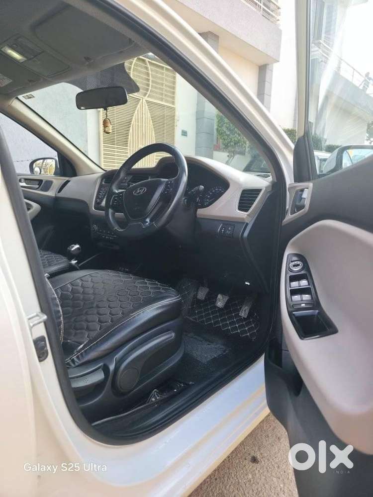 Hyundai I20 Asta Option, 2015, Petrol